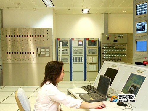 消防工作重點主要以預防為主,防消結合 消防工作重點主要以預防為主,防消結合